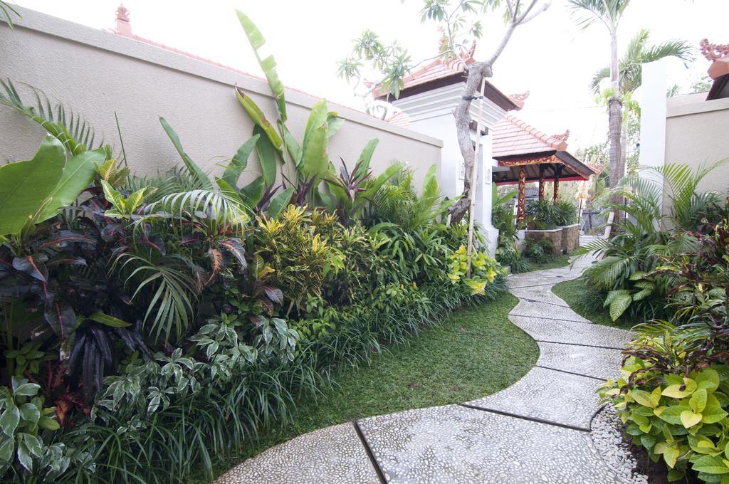 Villa Puspa Tanah Lot Esterno foto
